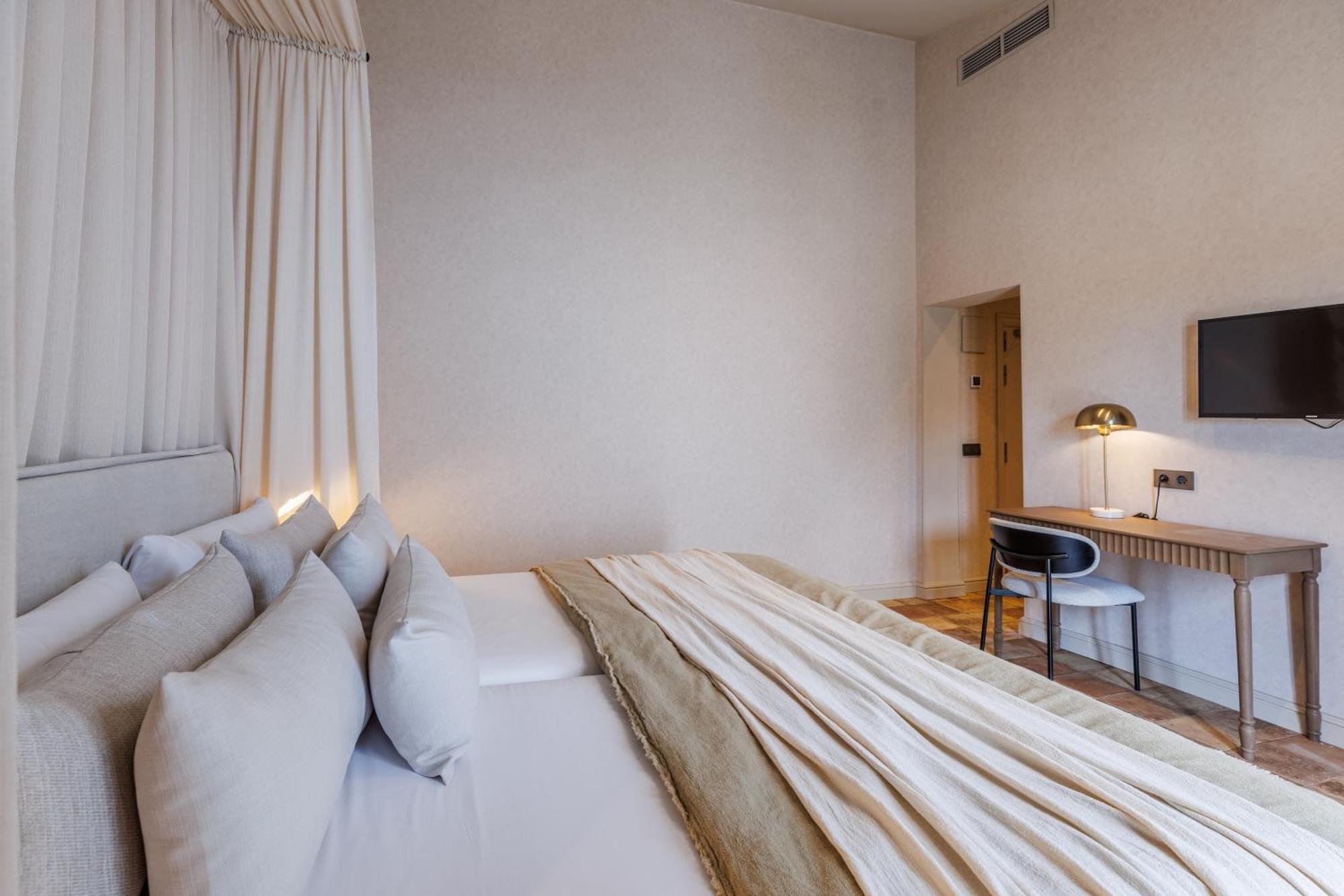 Hoposa Uyal 4 Sup Hotel